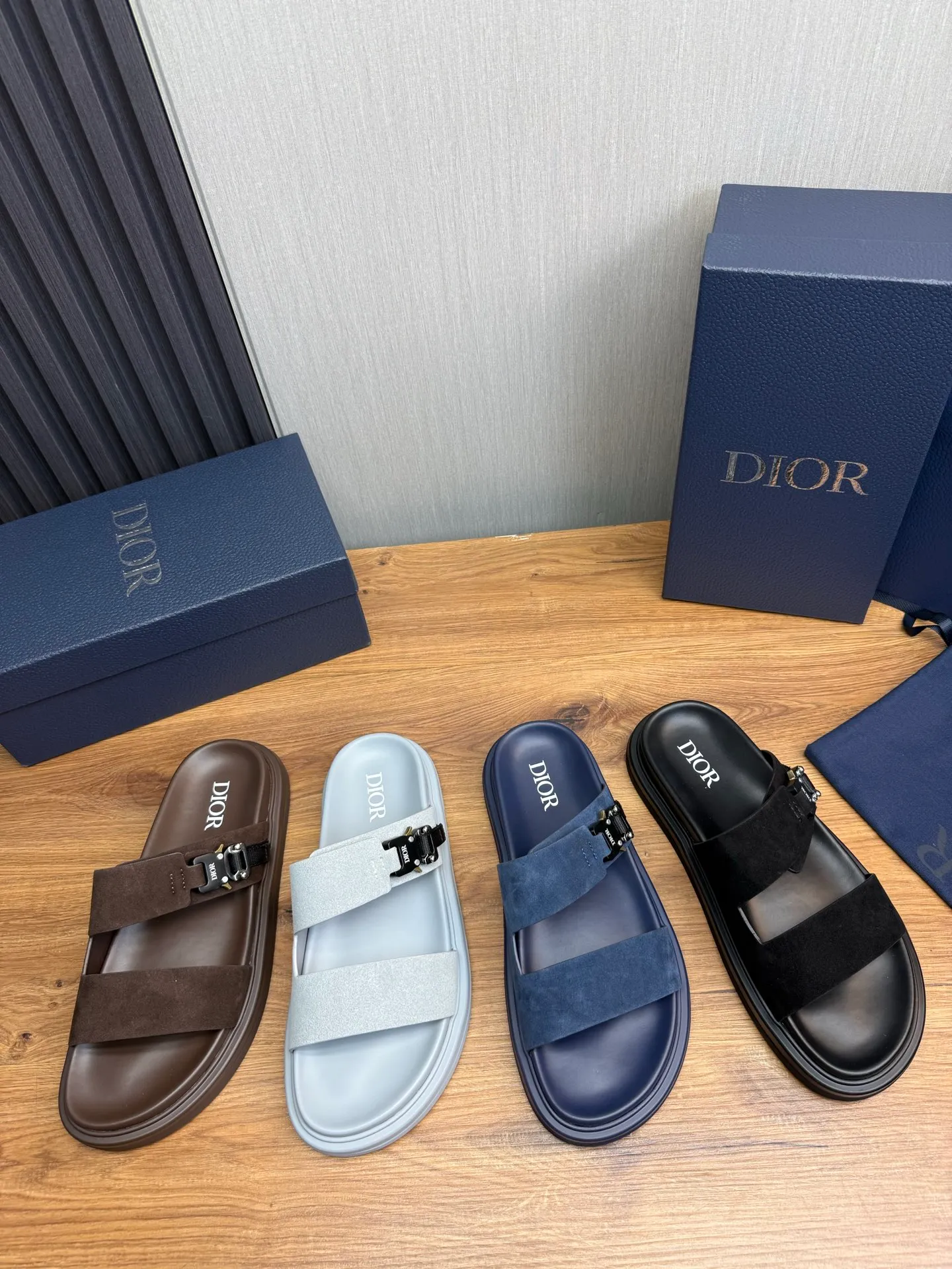 Men's shoes 300💰 Dior. Men's slippers🩴 Official website 1:1 production 38-45 size 45 46 🉑️Customized original material shipped✅